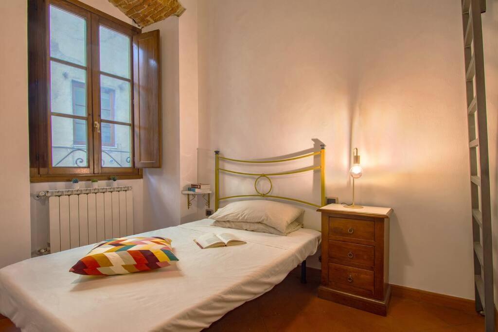 Ferienwohnung Demedici Apt W/ 2Br 1' Walk Uffizi & Ponte Vecchio Florenz Exterior foto
