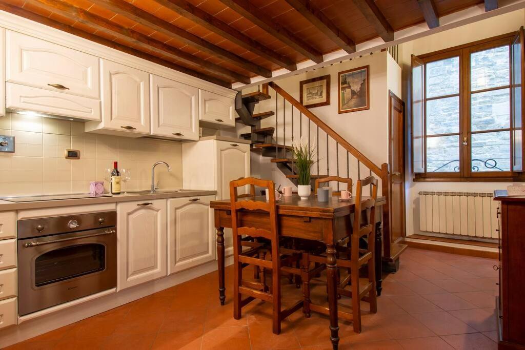 Ferienwohnung Demedici Apt W/ 2Br 1' Walk Uffizi & Ponte Vecchio Florenz Exterior foto